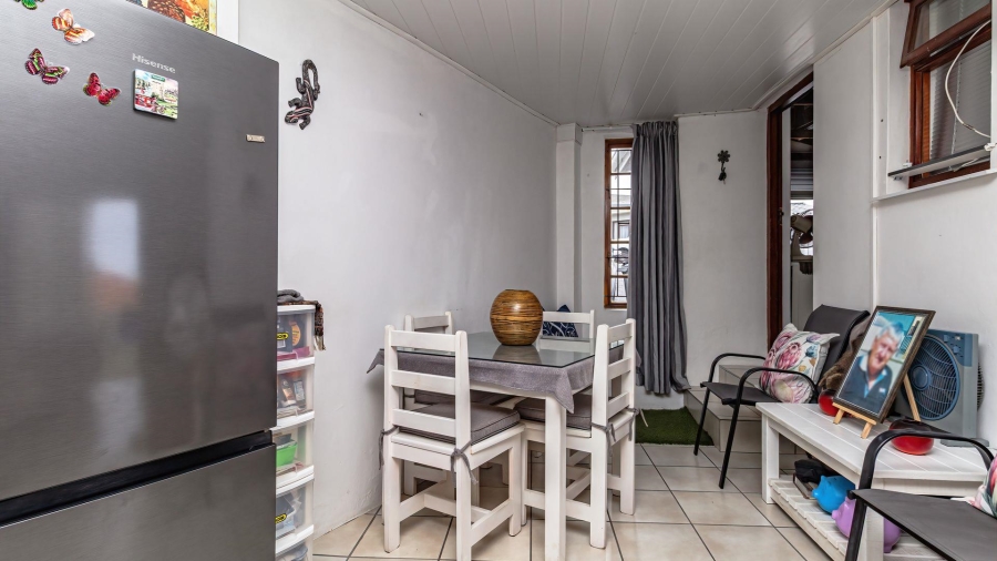 5 Bedroom Property for Sale in Dana Bay Western Cape
